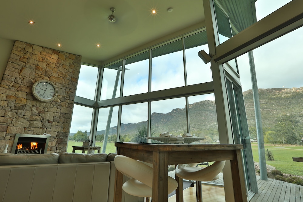Luxury Chalet (Bushland Luxury Couples Retreat)