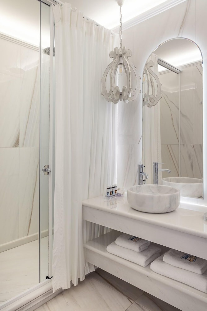 Signature Aegean Room with Sea View - Photo 2