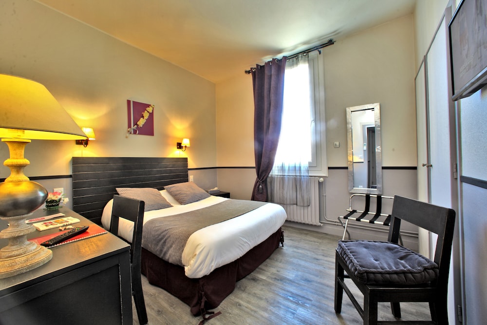Standard Double Room, Air conditioning - Photo 2