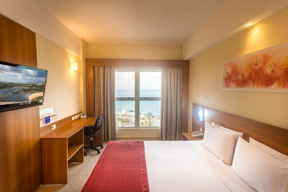 Superior Room, 1 King Bed, Sea View photo 2