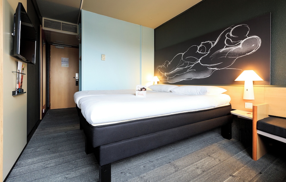 Standard Twin Room, 2 Twin Beds - Photo 3