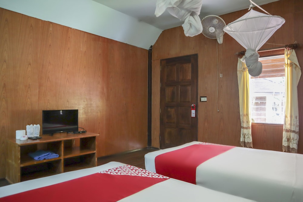Basic Twin Room photo 2