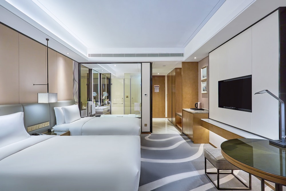 Standard Room, 2 Twin Beds, Club Lounge Access photo 3