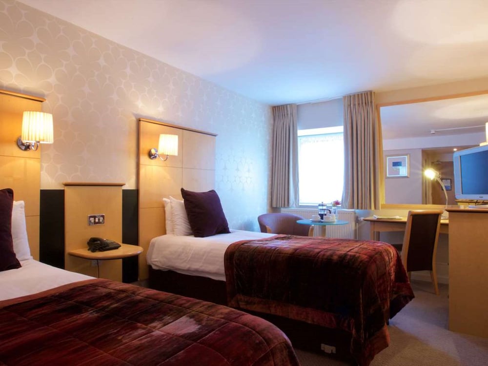 Standard Room, 2 Twin Beds, Non Smoking - Photo 1