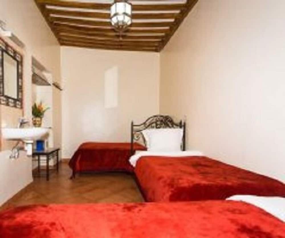 Family Room, Multiple Beds, Shared Bathroom