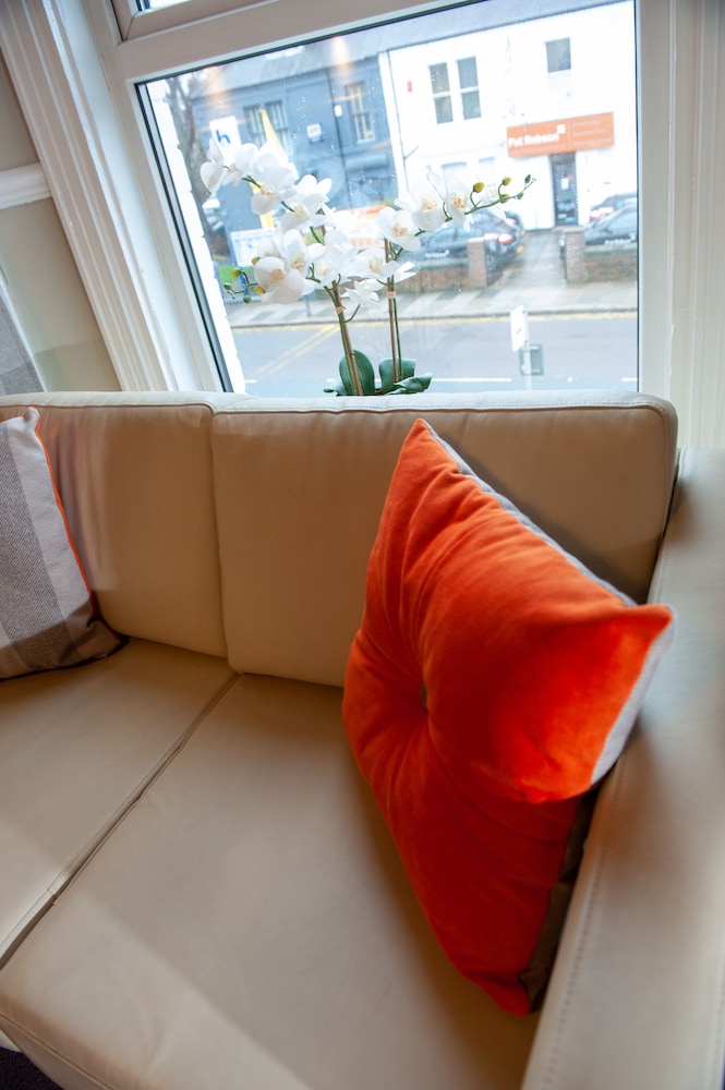 Suite, Ensuite ((1 Double 1 Single)) photo 3