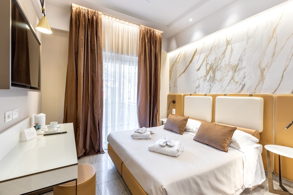 Deluxe Triple Room - Photo 6