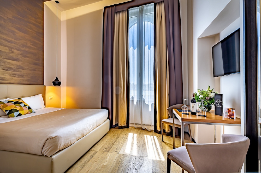 Classic Room, River View
