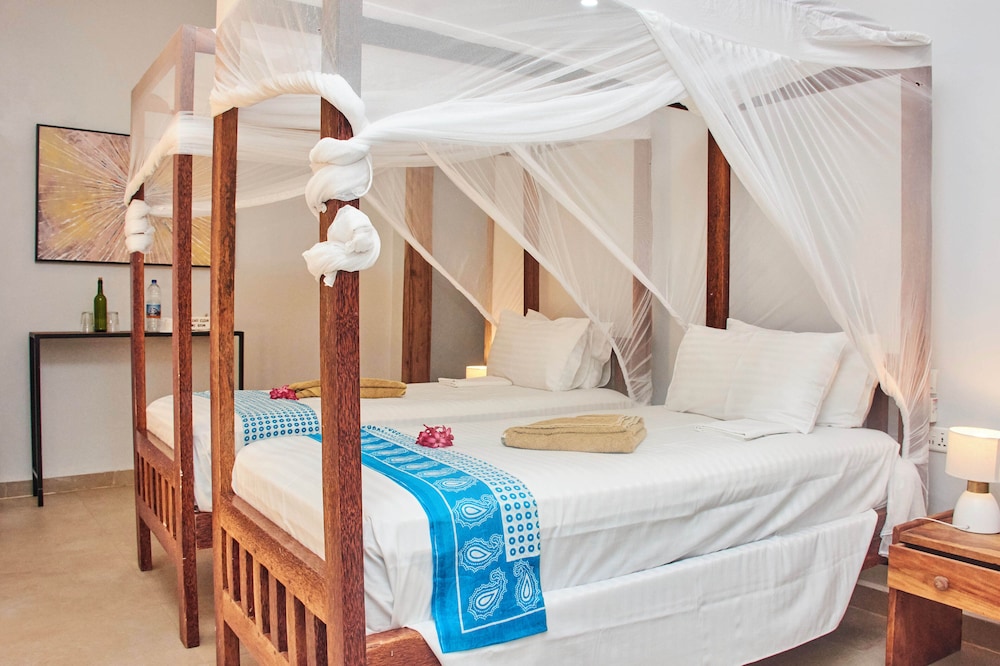 Deluxe Twin Room photo 3