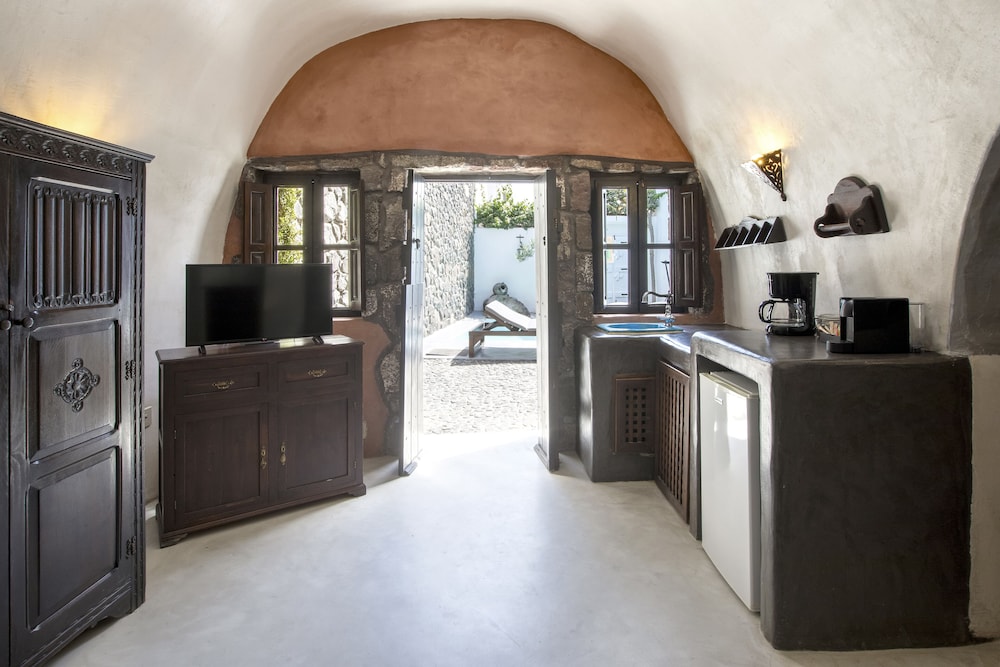 One Bedroom Villa with Private Pool - Photo 3