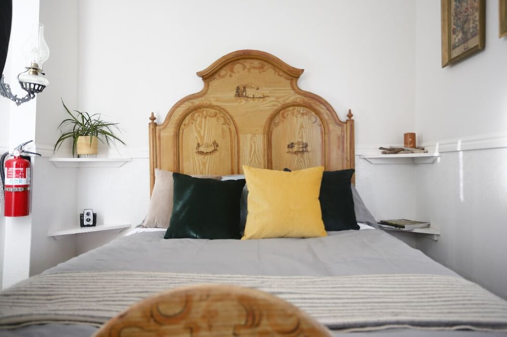 Panoramic Room, 1 Queen Bed, Ocean View (Not Pet Friendly)
