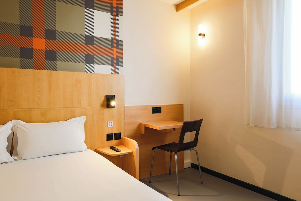 Family Quadruple room with bunkbeds and bathtub - Photo 7