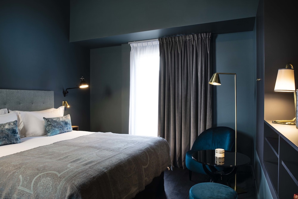 Duplex, 2 Bedrooms, Terrace thumbnail 6