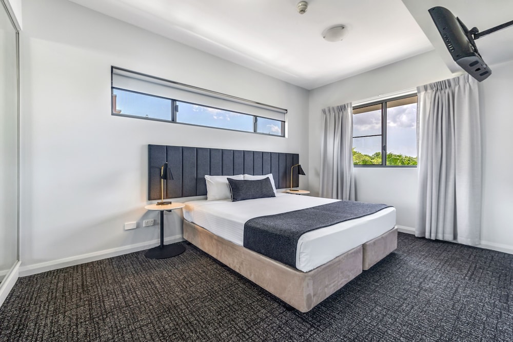 One Bedroom Apartment - Photo 1