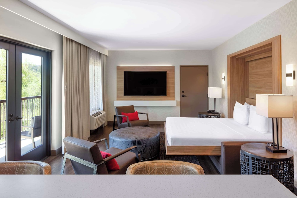 Suite, Non Smoking - Photo 1