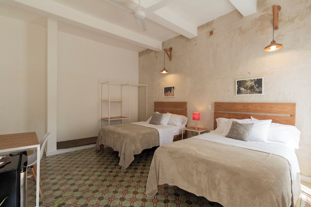 Basic Double Room, 2 Double Beds photo 2