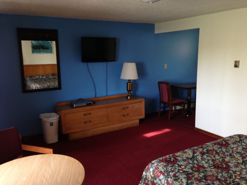 Standard Room, 1 Queen Bed, Non Smoking photo 3