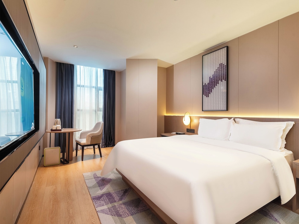 Business Double Room, City View