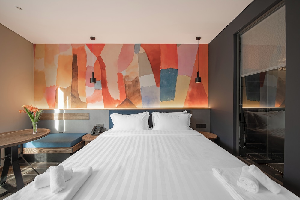 Superior Double Room, City View - Photo 3
