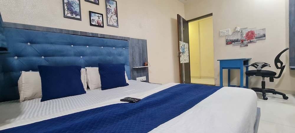 Deluxe Double Room, Balcony, Pool View