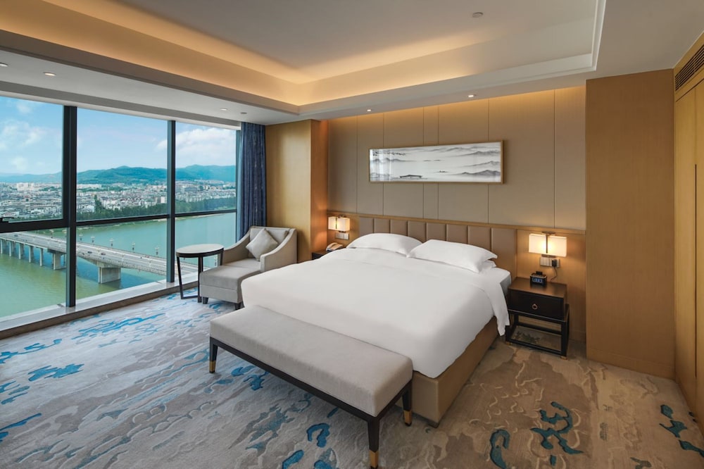 Galaxy Room, Lake View photo 1