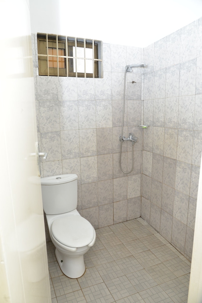 Basic Double Room photo 3