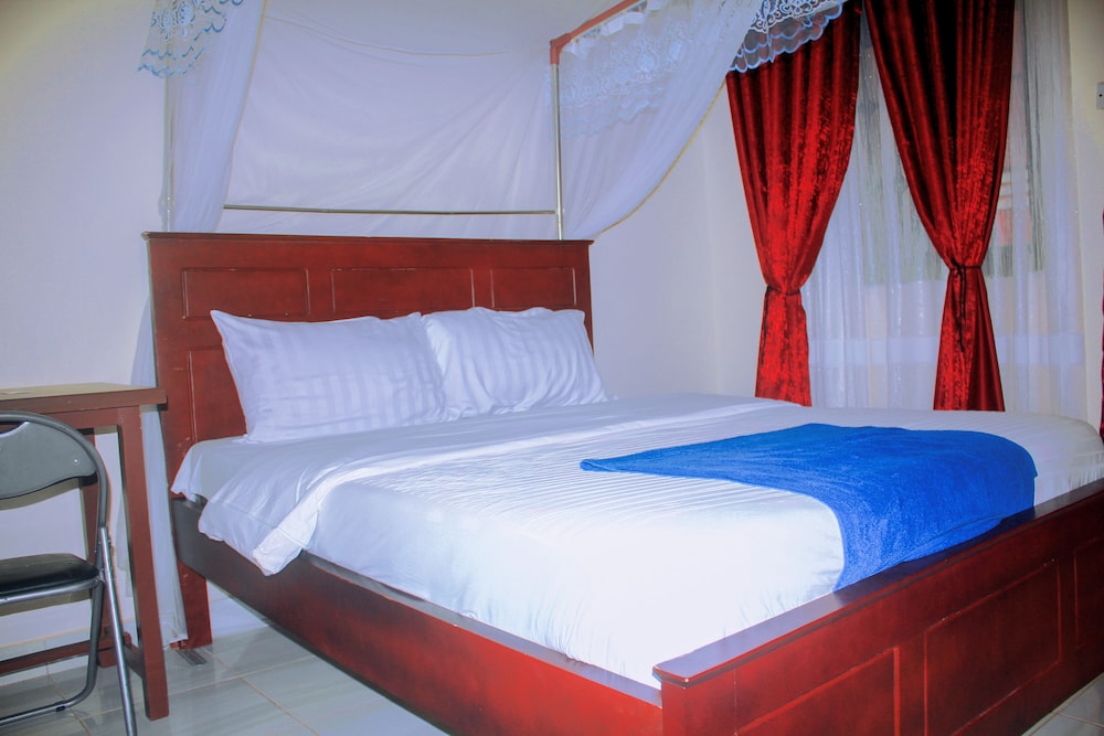 Comfort Single Room, Housekeeping