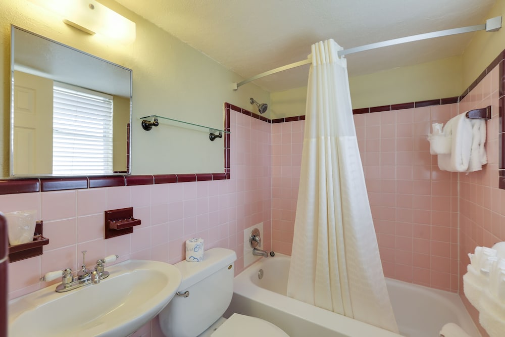 Deluxe Room, Two Double Beds, Kitchenette photo 2