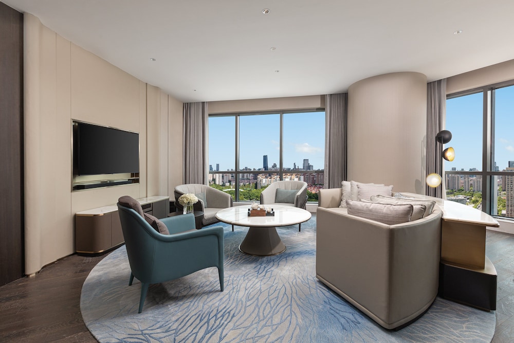 Suite, 1 Bedroom, Club Lounge Access (Dining, Kitchenette)