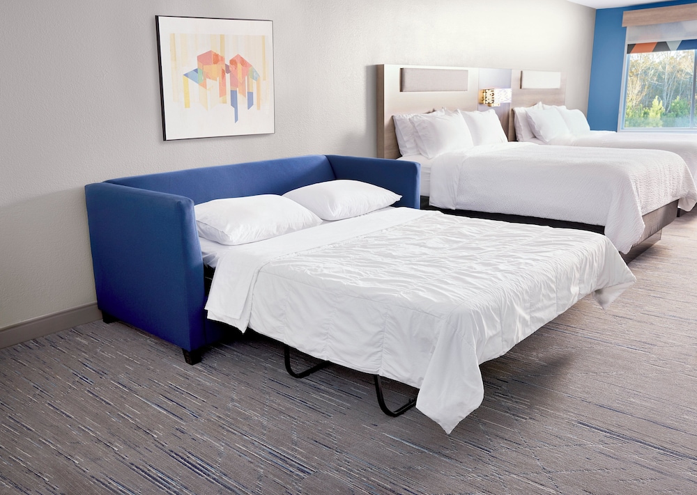 Suite, 2 Queen Beds (Tub) - Photo 4