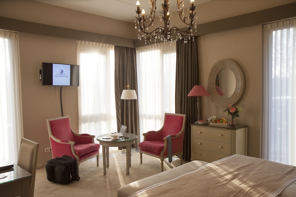 Royal Suite photo 2