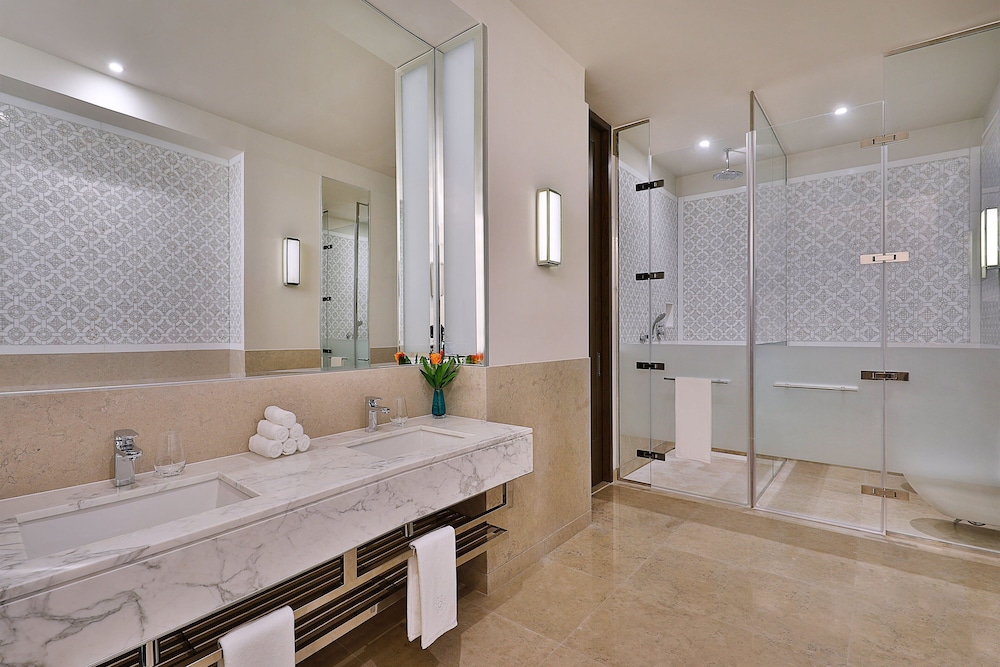 Panoramic Suite, 1 Bedroom thumbnail 5
