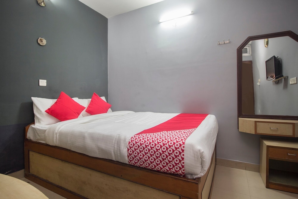 Single Room, 1 Queen Bed