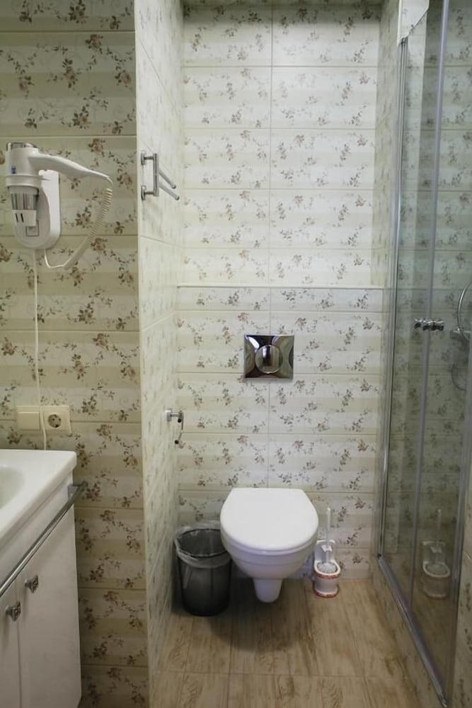 Standard Twin Room photo 2