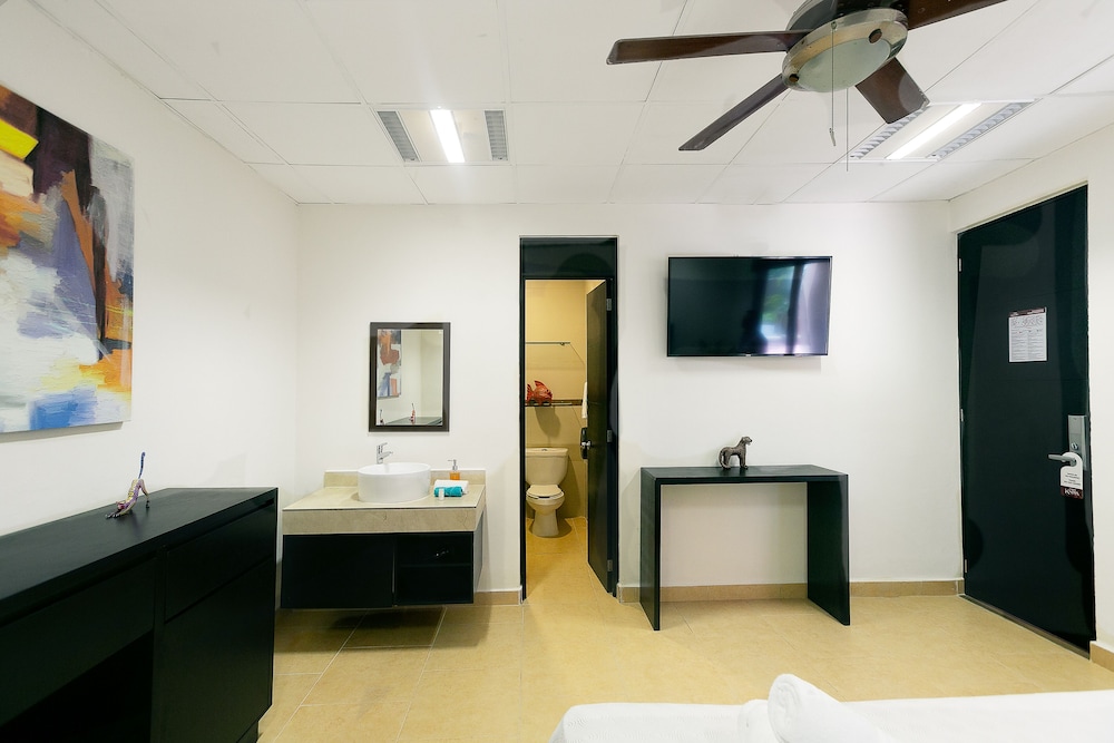 Standard Room - Photo 7