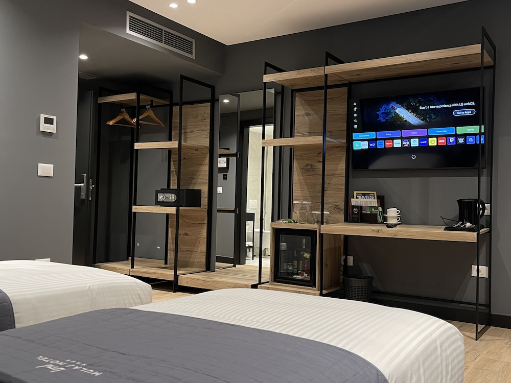 Deluxe Double or Twin Room photo 1