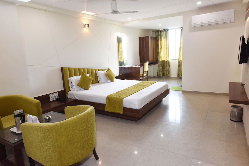 Executive Suite photo 2