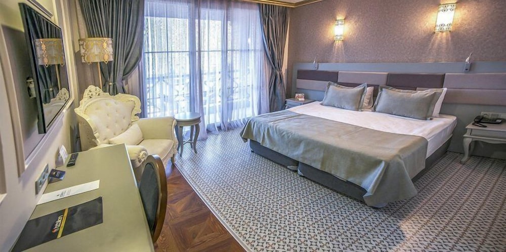 Standard Double or Twin Room, Mountain View photo 3