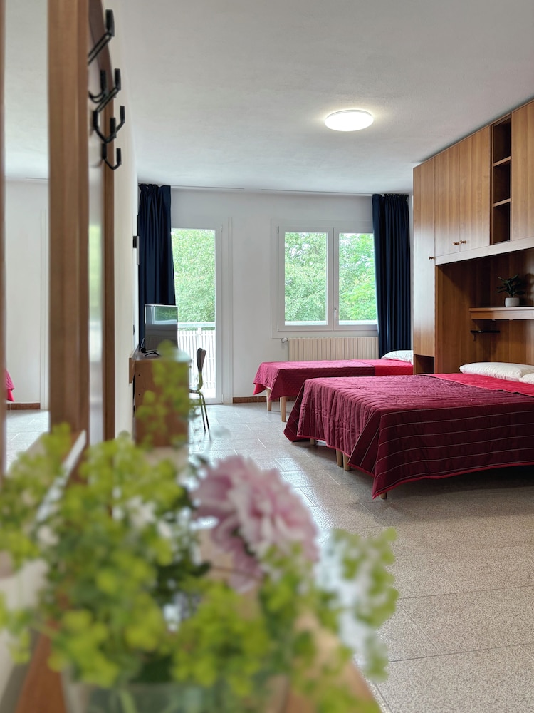 Triple Room, Kitchen, City View