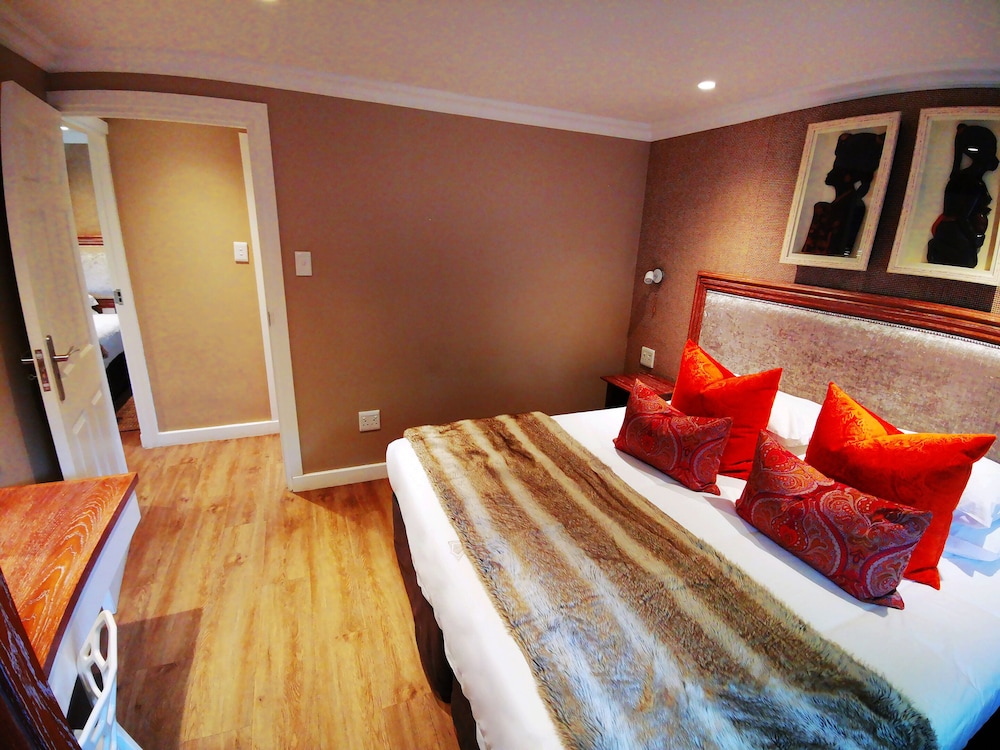 Cabin, 2 Bedrooms, Non Smoking photo 3