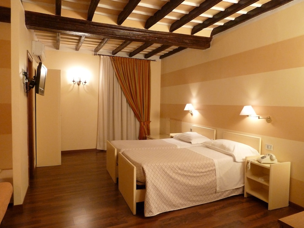 Comfort Quadruple Room photo 1