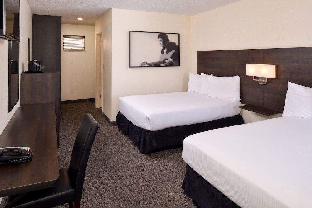 Standard Double Room (Full) - Photo 5