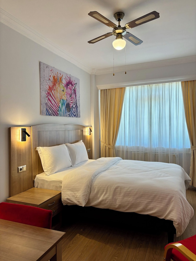 Deluxe Double Room, City View