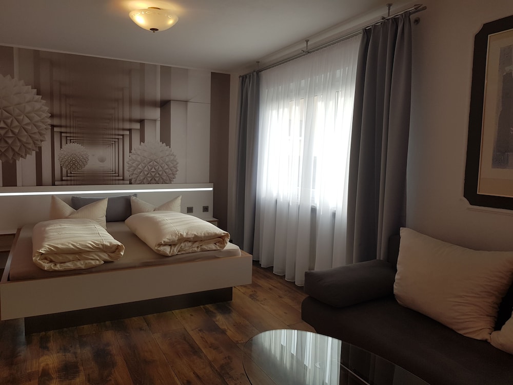 Family Room - Photo 6