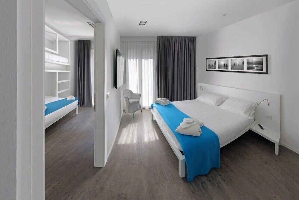 Family Suite photo 3