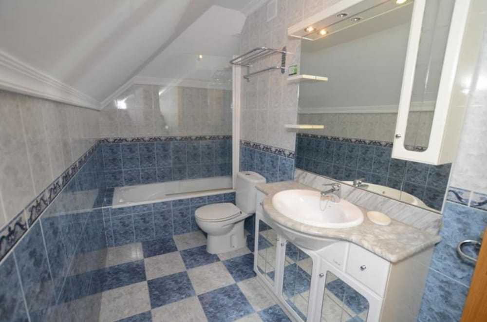 Family Apartment, 1 Bedroom, Sea View photo 3