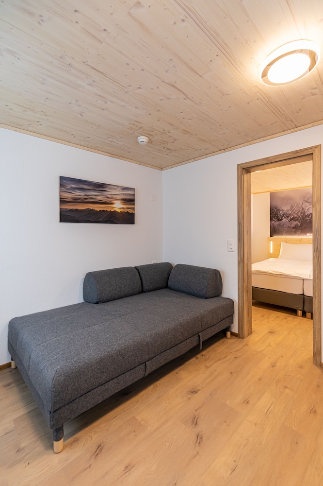 Deluxe Double or Twin Room, Multiple Beds photo 3