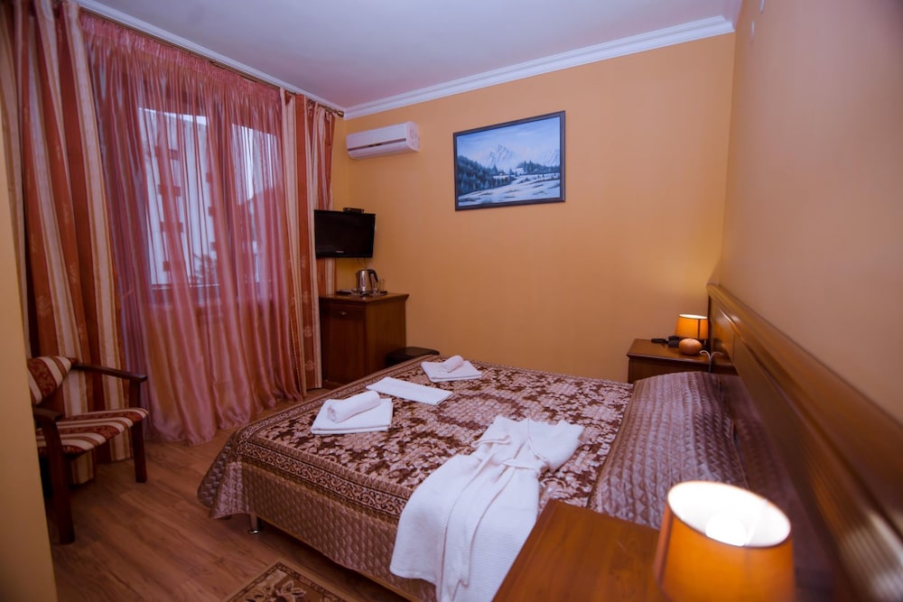 Standard Double or Twin Room, Balcony photo 1