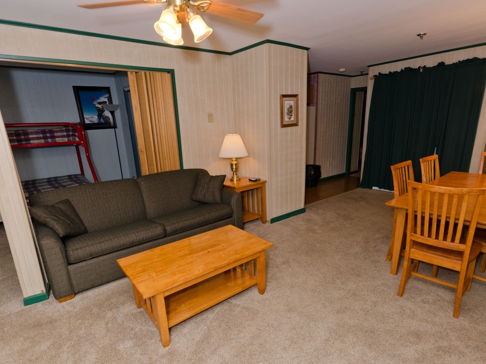 Three Bedroom Condo Standard photo 3