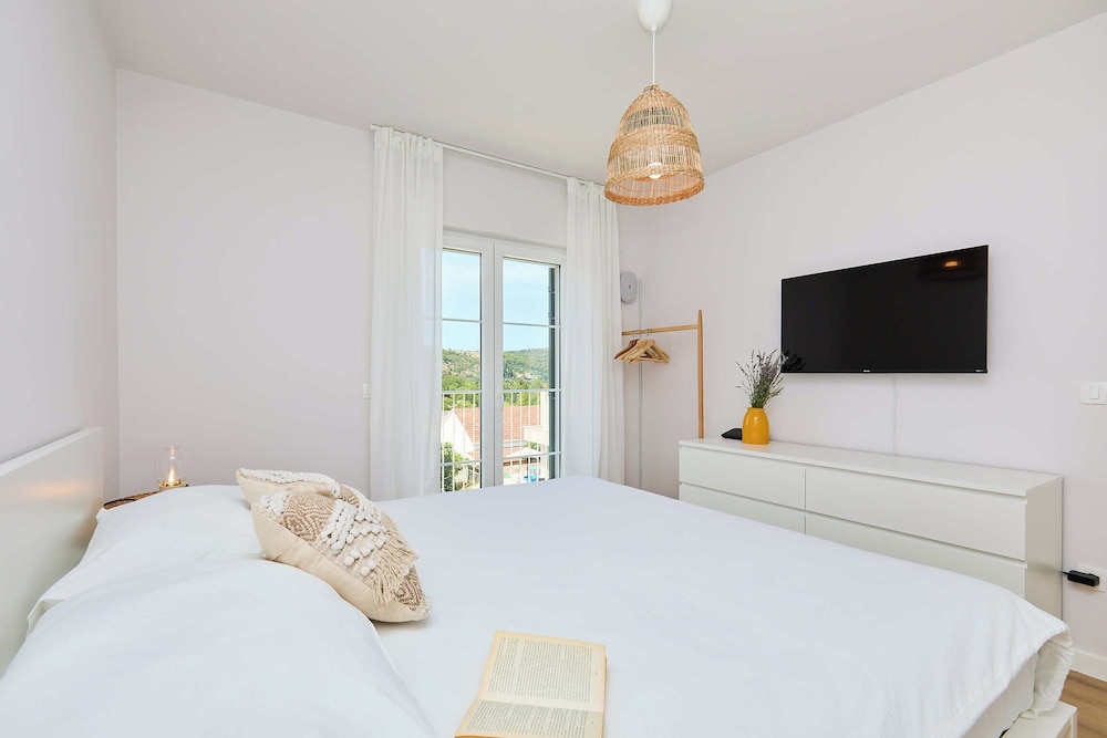 Villa (4 Bedrooms)